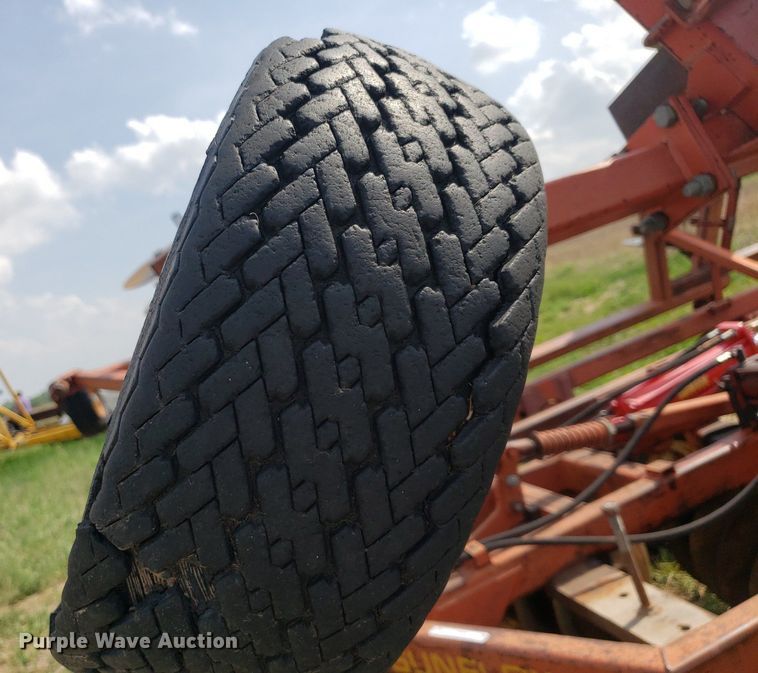 image for item LT9761 Sunflower  double off-set disk