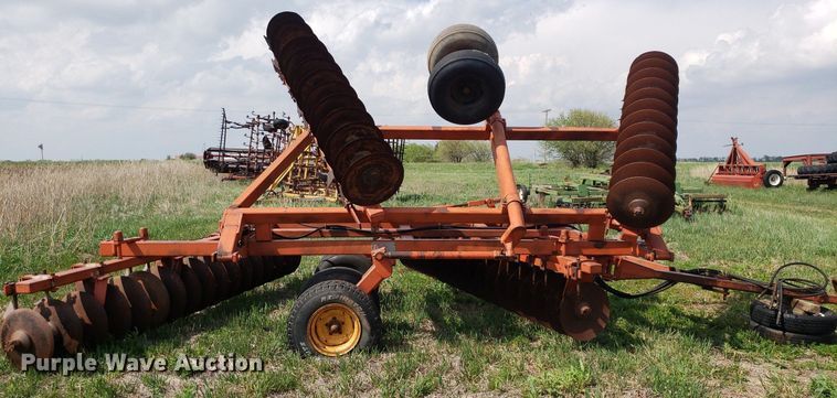 image for item LT9762 Miller  disk