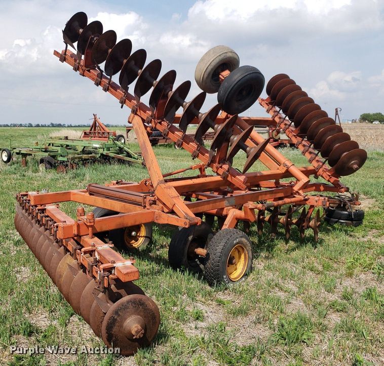 image for item LT9762 Miller  disk