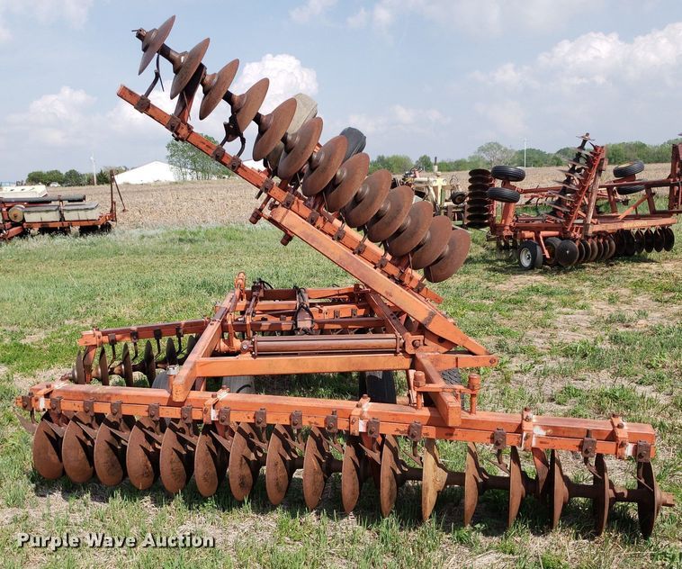 image for item LT9762 Miller  disk