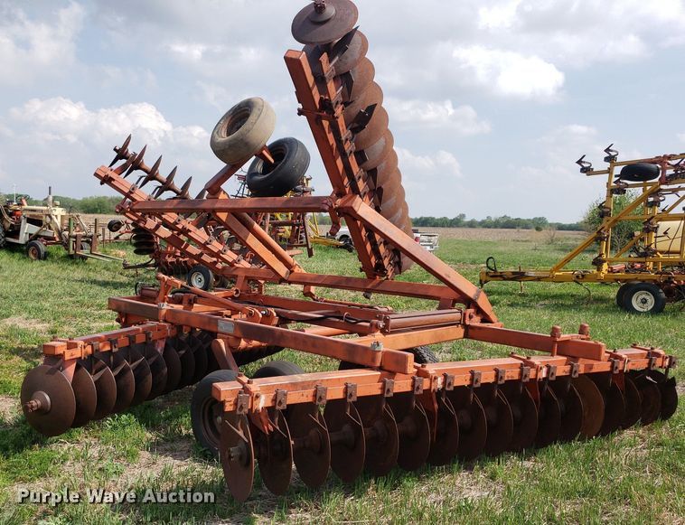 image for item LT9762 Miller  disk