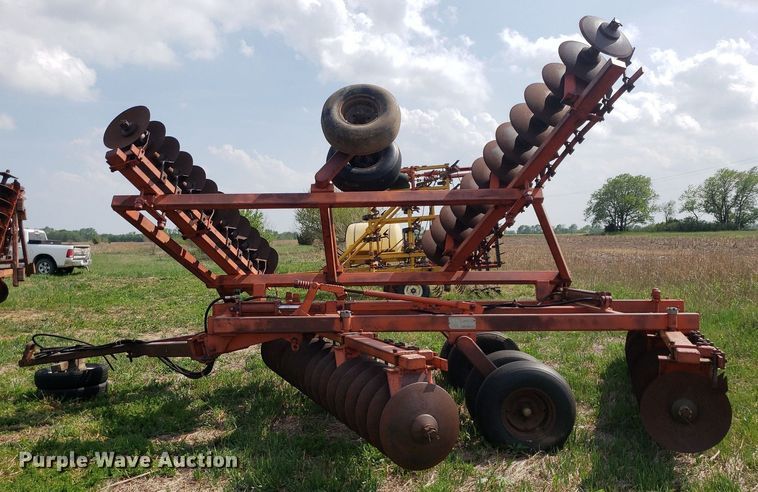 image for item LT9762 Miller  disk