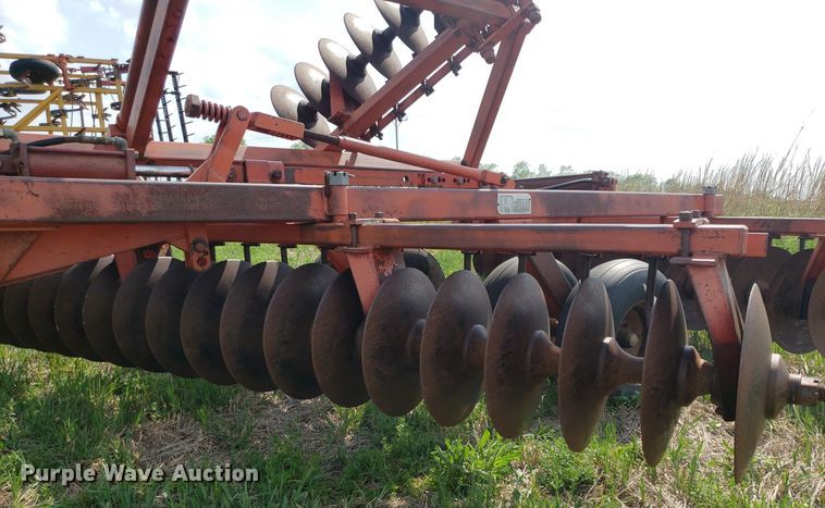 image for item LT9762 Miller  disk