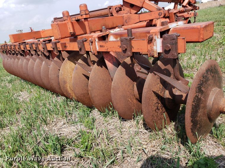 image for item LT9762 Miller  disk