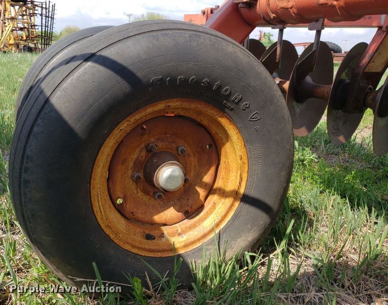 image for item LT9762 Miller  disk