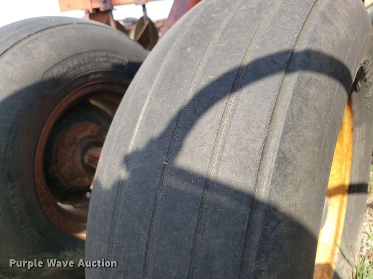 image for item LT9762 Miller  disk