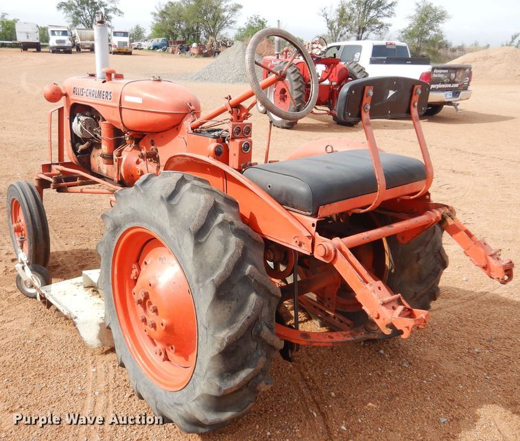 image for item LT9775 1954 Allis Chalmers B  tractor