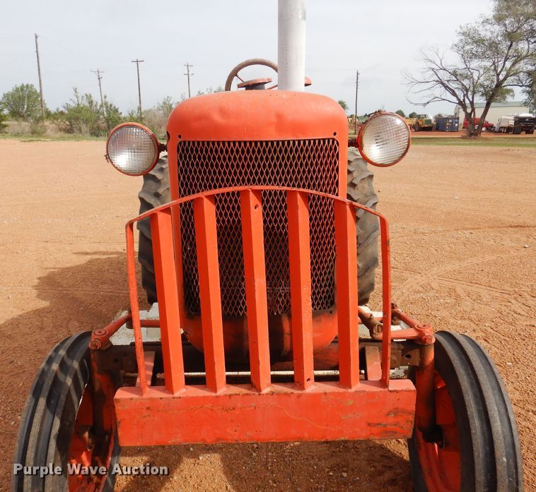 image for item LT9775 1954 Allis Chalmers B  tractor
