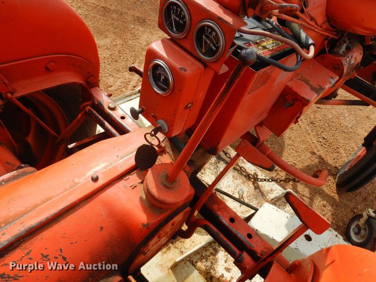 image for item LT9775 1954 Allis Chalmers B  tractor