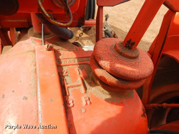 image for item LT9775 1954 Allis Chalmers B  tractor