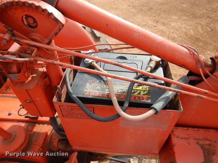 image for item LT9775 1954 Allis Chalmers B  tractor