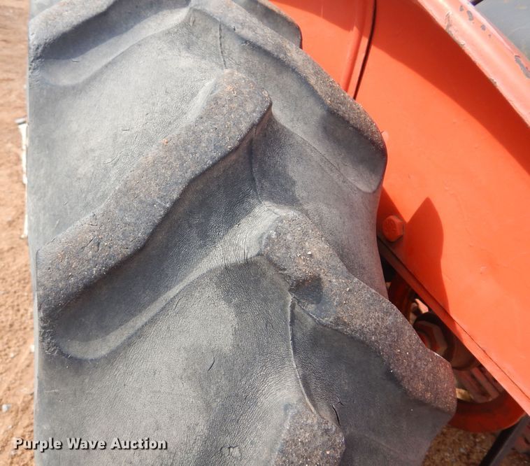 image for item LT9775 1954 Allis Chalmers B  tractor