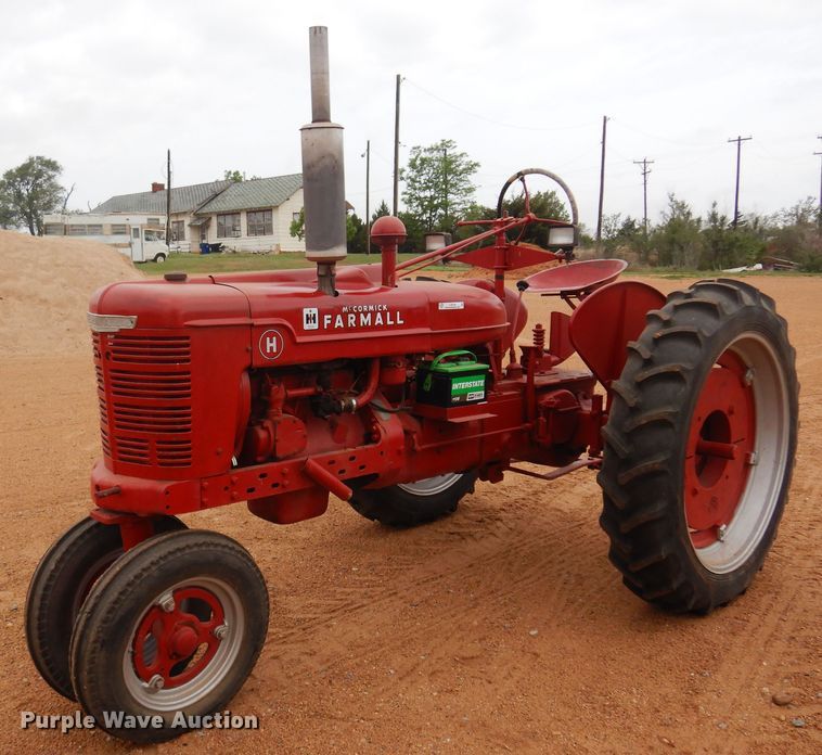 image for item LT9776 1941 Farmall H  tractor