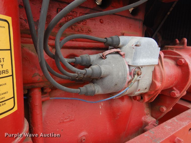 image for item LT9776 1941 Farmall H  tractor