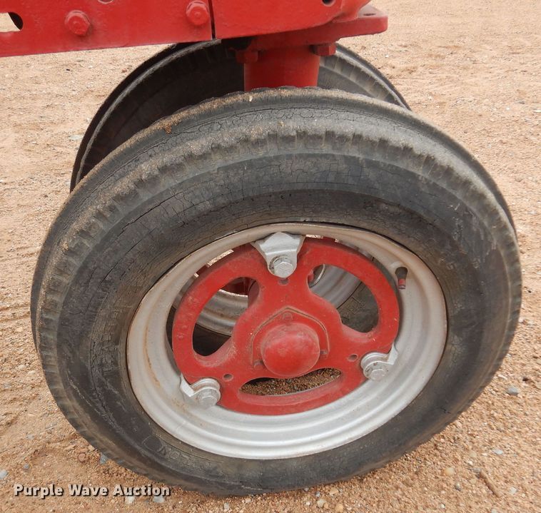 image for item LT9776 1941 Farmall H  tractor