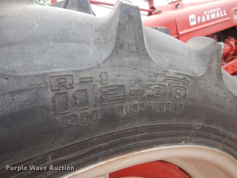 image for item LT9776 1941 Farmall H  tractor