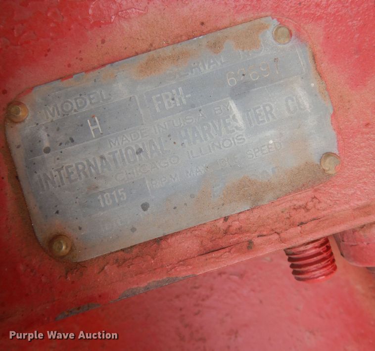 image for item LT9776 1941 Farmall H  tractor