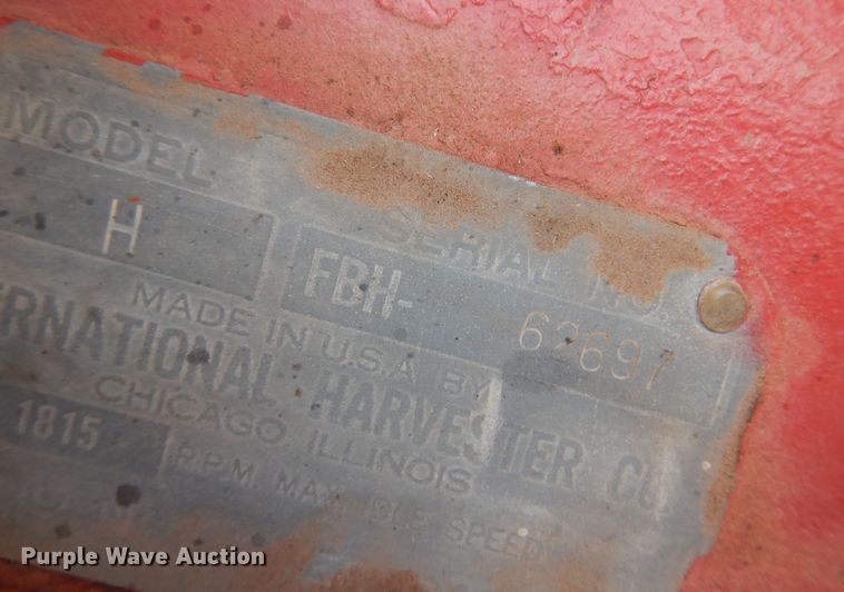 image for item LT9776 1941 Farmall H  tractor