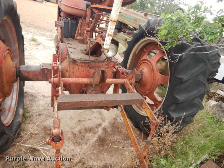 image for item LT9780 1941 Farmall M  tractor