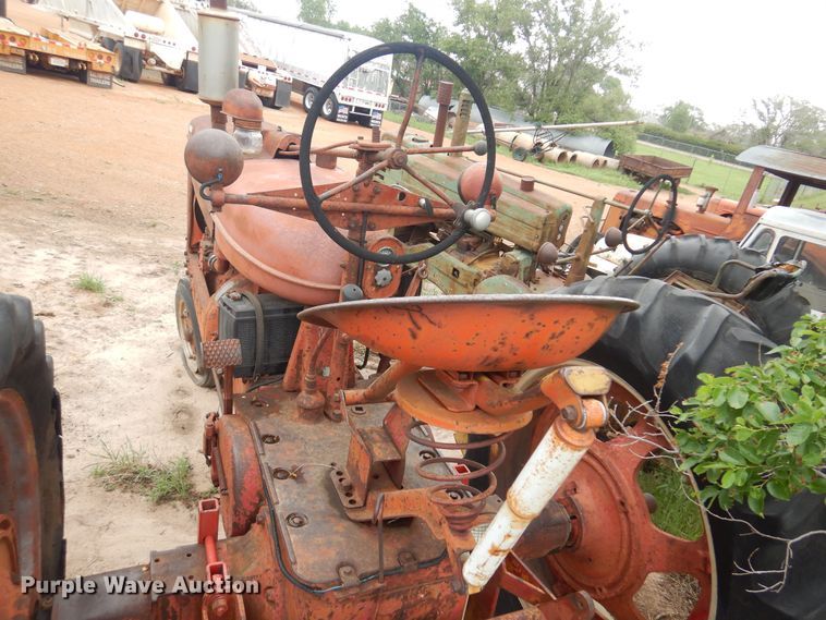 image for item LT9780 1941 Farmall M  tractor