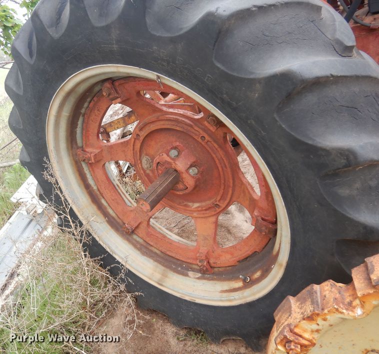 image for item LT9780 1941 Farmall M  tractor