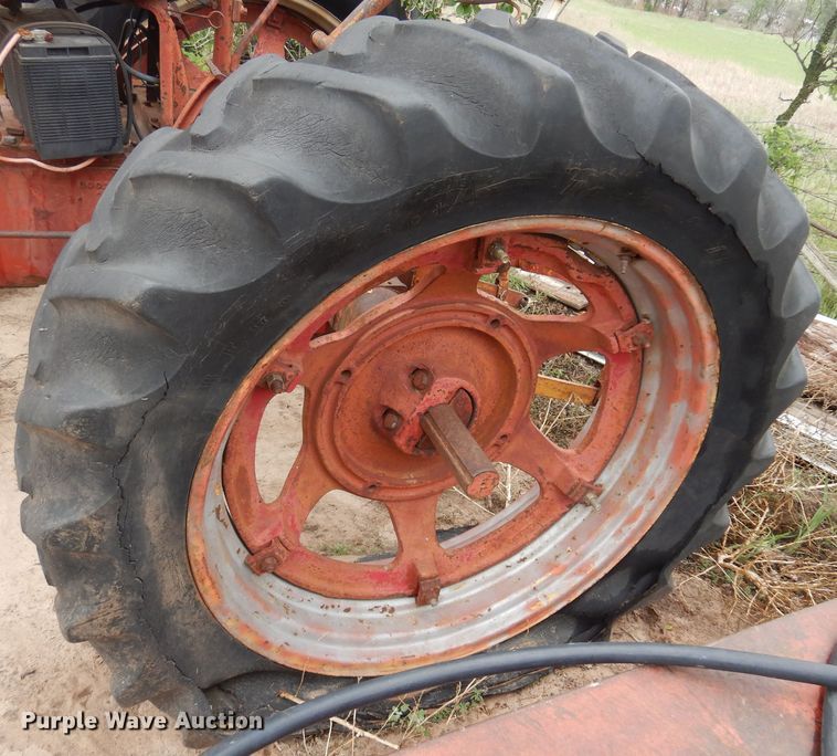 image for item LT9780 1941 Farmall M  tractor