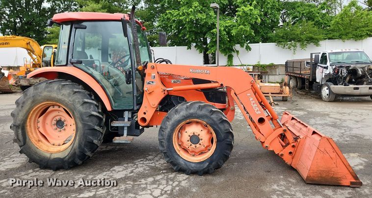 image for item LX9582 Kubota M9540  MFWD tractor