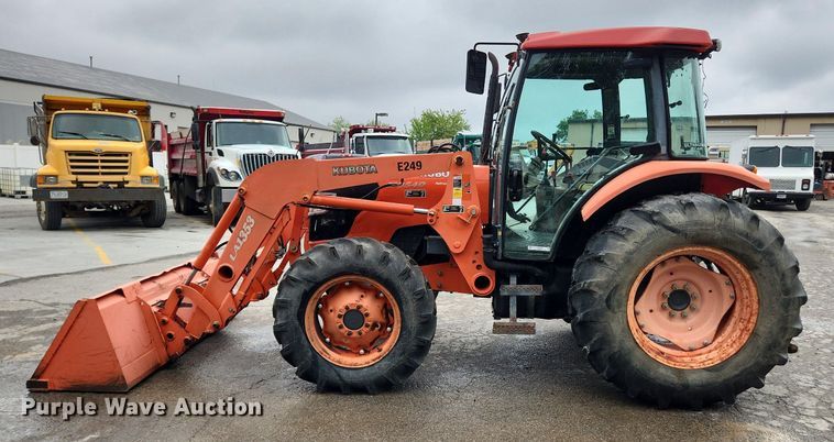 image for item LX9582 Kubota M9540  MFWD tractor