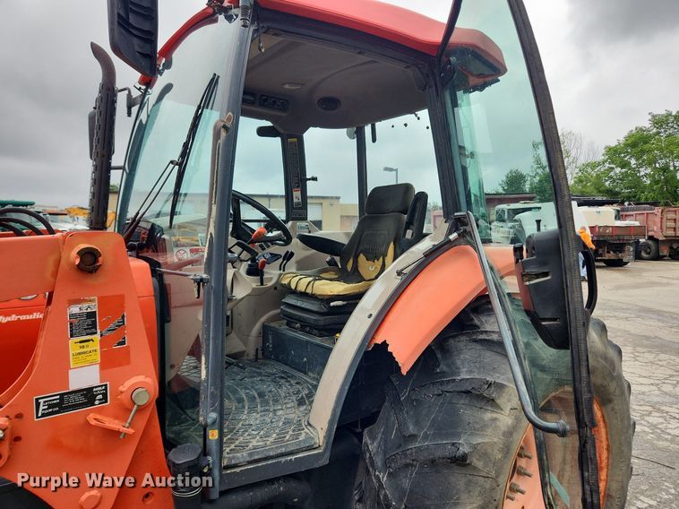image for item LX9582 Kubota M9540  MFWD tractor