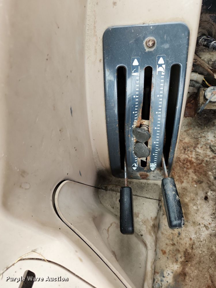 image for item LX9582 Kubota M9540  MFWD tractor