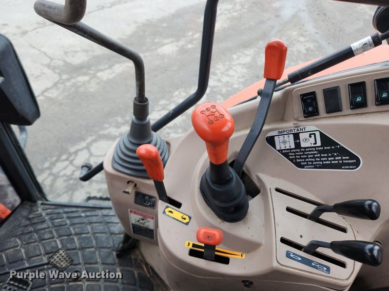 image for item LX9582 Kubota M9540  MFWD tractor