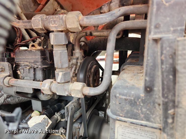 image for item LX9582 Kubota M9540  MFWD tractor