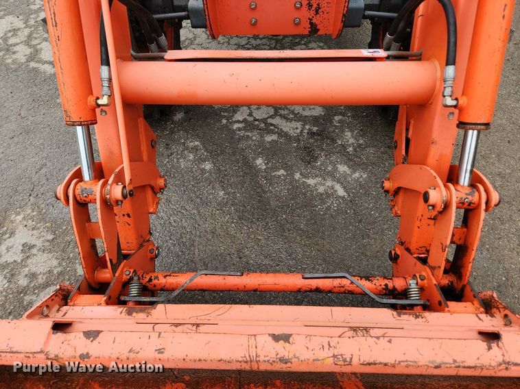 image for item LX9582 Kubota M9540  MFWD tractor