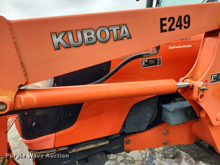 image for item LX9582 Kubota M9540  MFWD tractor