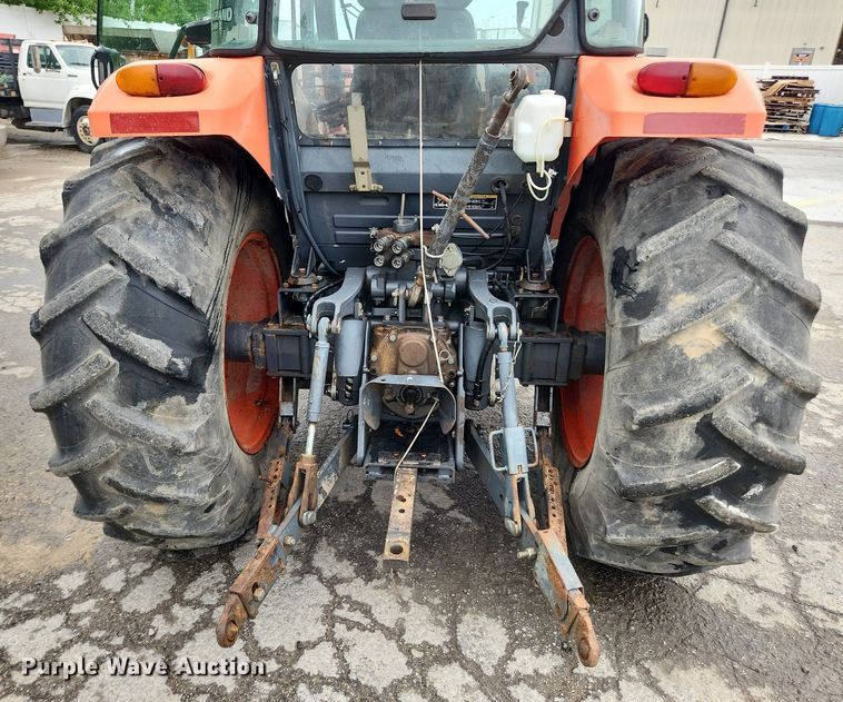 image for item LX9582 Kubota M9540  MFWD tractor