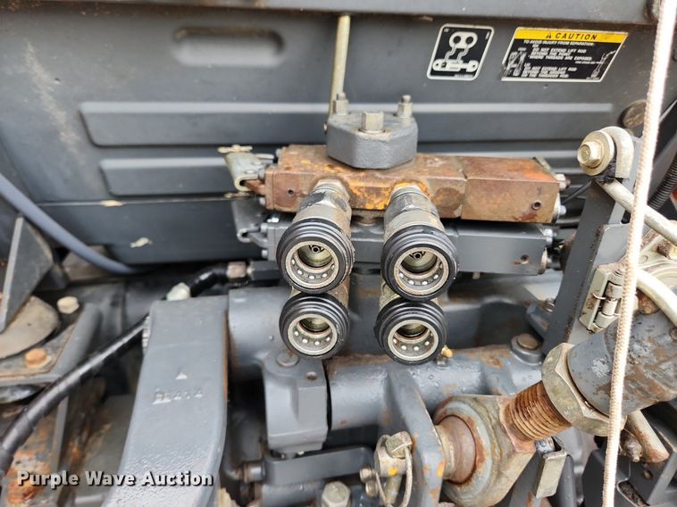 image for item LX9582 Kubota M9540  MFWD tractor