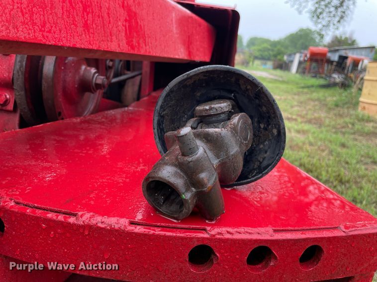 image for item LY9679 International 990  swather / windrower