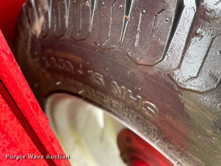 image for item LY9679 International 990  swather / windrower