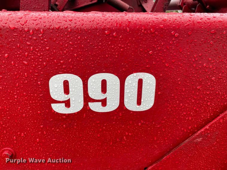 image for item LY9679 International 990  swather / windrower