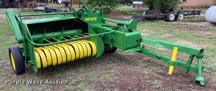 image for item LY9681 John Deere 14T  small square baler