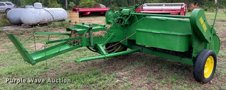 image for item LY9681 John Deere 14T  small square baler