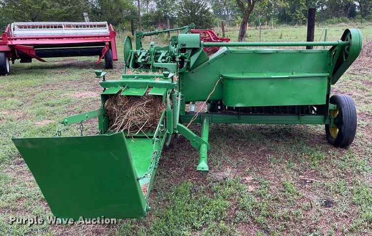 image for item LY9681 John Deere 14T  small square baler