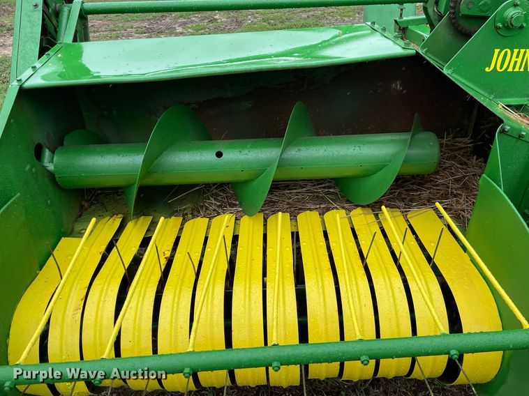 image for item LY9681 John Deere 14T  small square baler