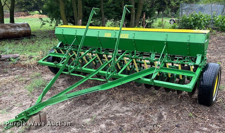 image for item LY9683 John Deere  grain drill
