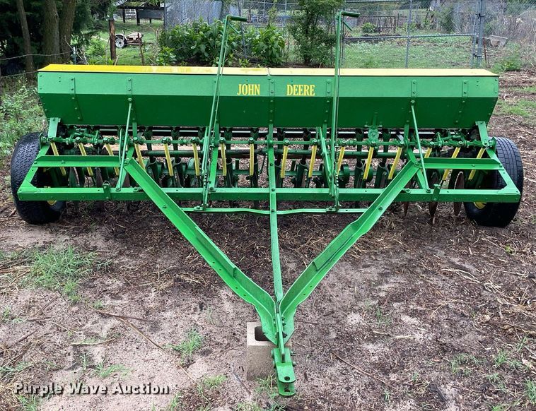 image for item LY9683 John Deere  grain drill