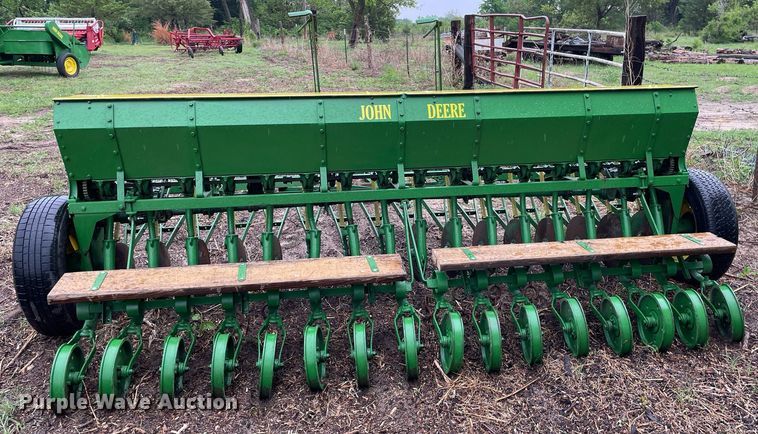 image for item LY9683 John Deere  grain drill