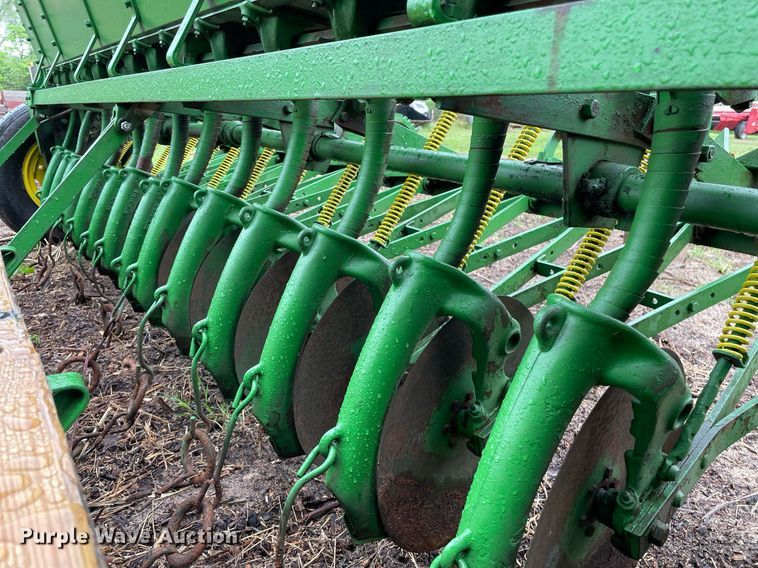 image for item LY9683 John Deere  grain drill