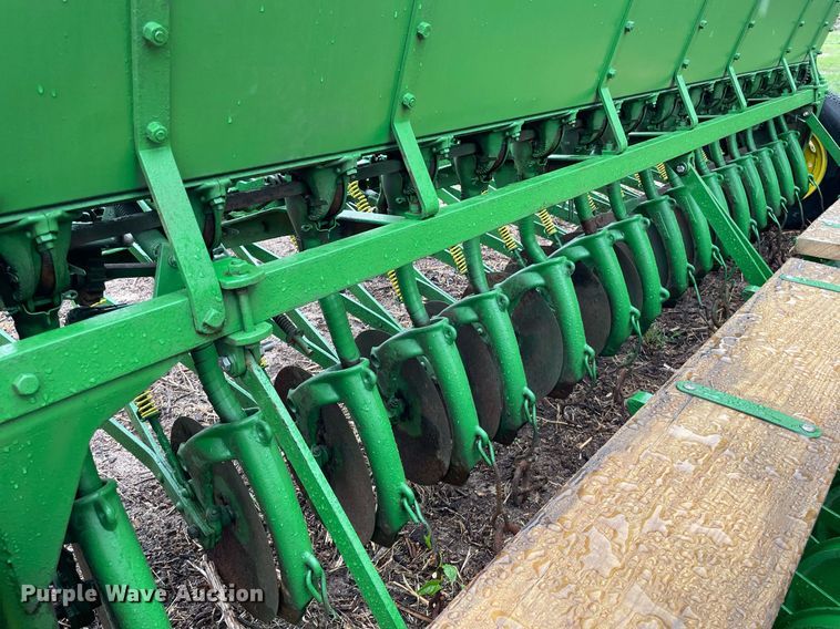image for item LY9683 John Deere  grain drill