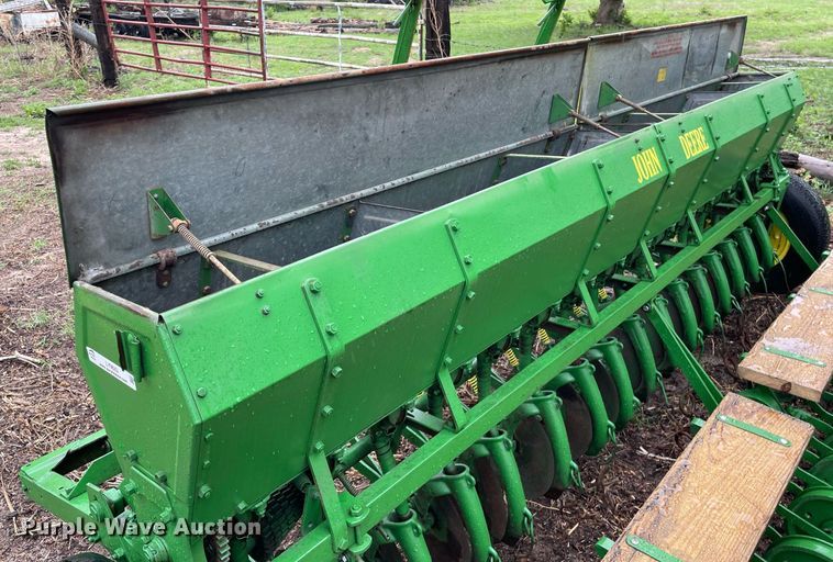 image for item LY9683 John Deere  grain drill