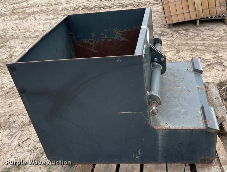 image for item LY9692 Weight box